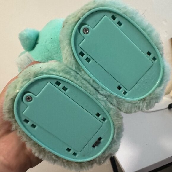 Vintage Care Bears Workout Cheer Bear Plush 2004 โ Singing Animated Toy - Picture 11 of 12